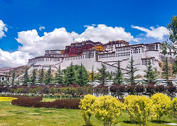 11 Days Beijing - Xi'an - Lhasa - Shanghai