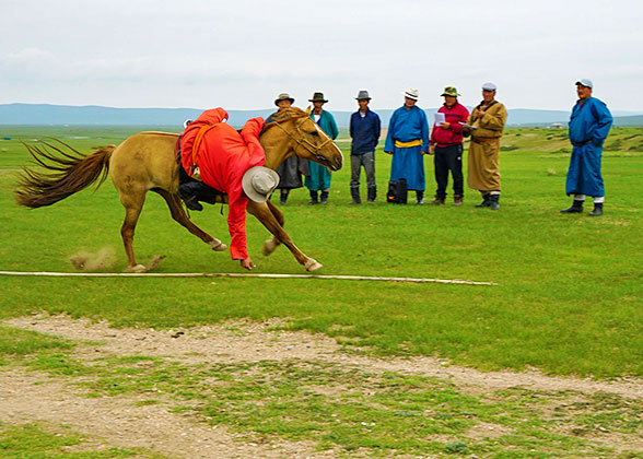Horse Racing in Mongolia Horse Racing in Mongolia