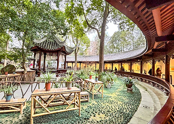 11 Days Beijing - Xi'an - Chengdu - Shanghai